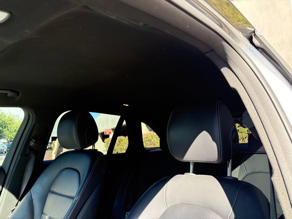 Used 2019 Mercedes-Benz GLC 300 4MATIC image 9