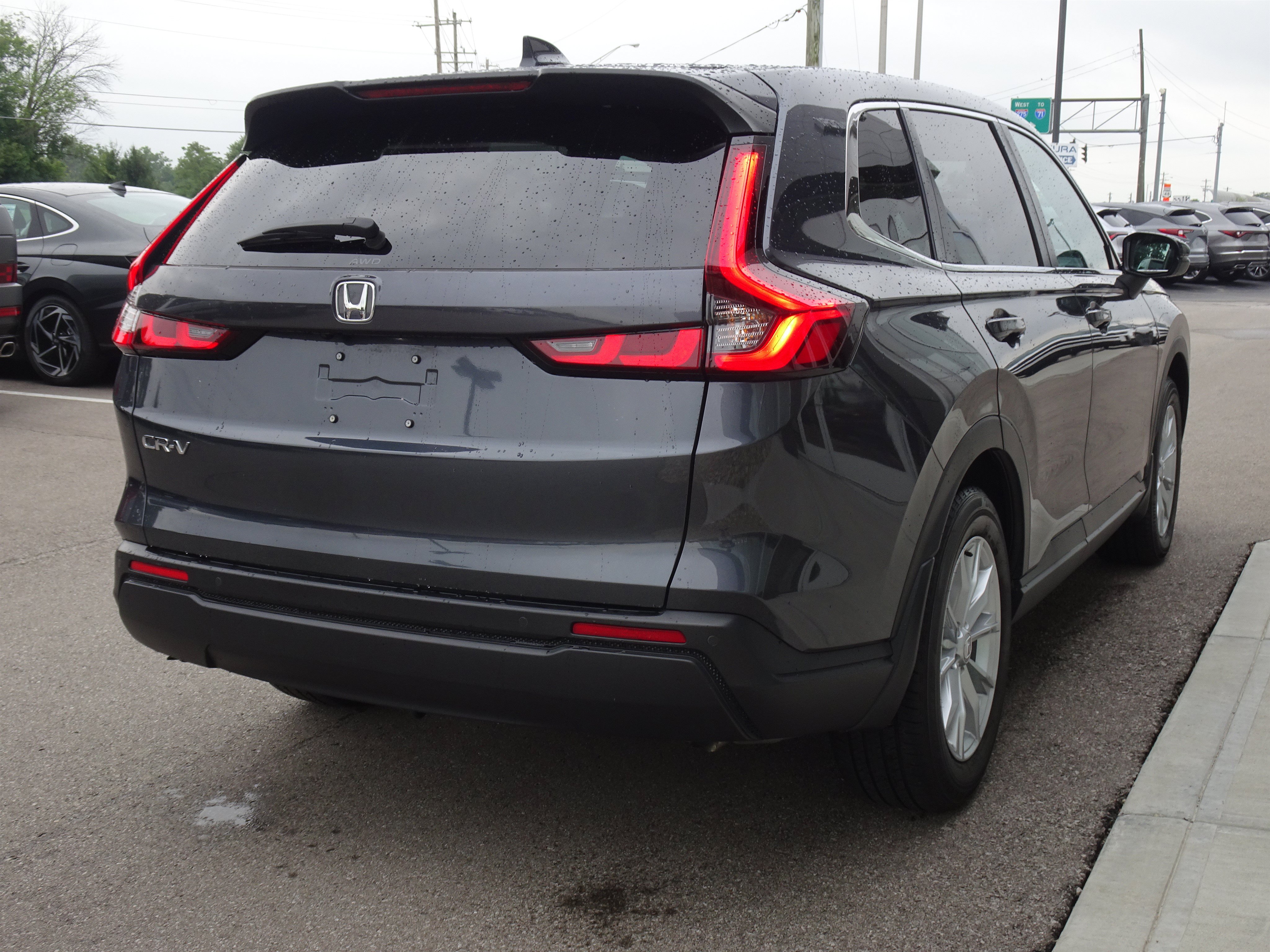 Used 2025 Honda CR-V EX-L image 5