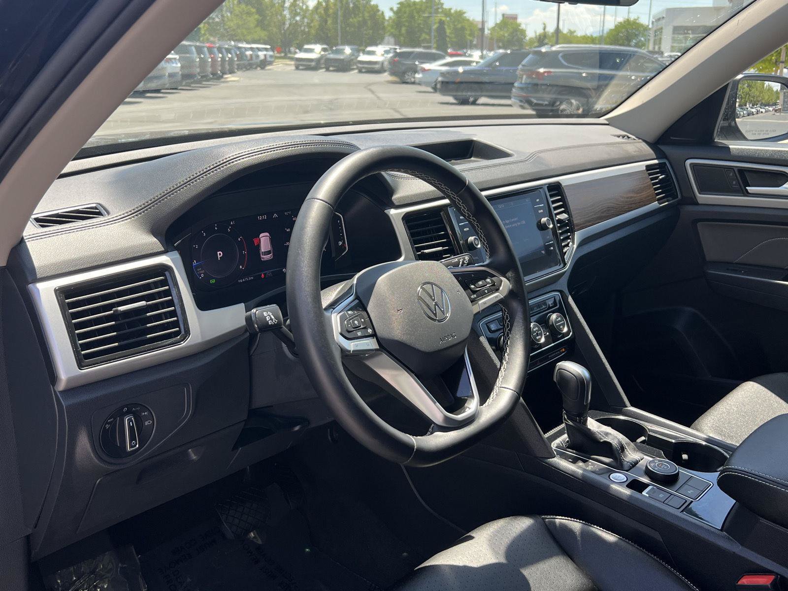Used 2023 Volkswagen Atlas SE w/ Panoramic Sunroof Package AWD/4WD image 30
