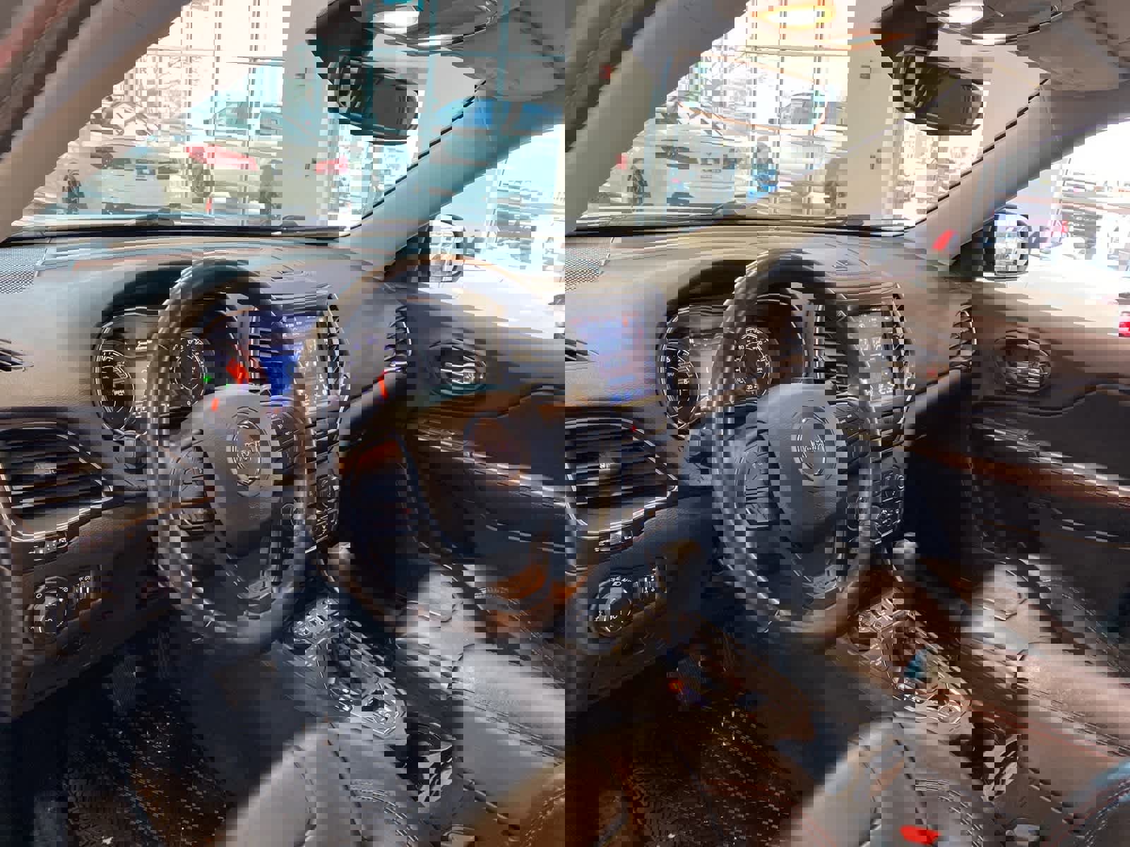 Used 2020 Jeep Cherokee Trailhawk w/ Cold Weather Group image 10