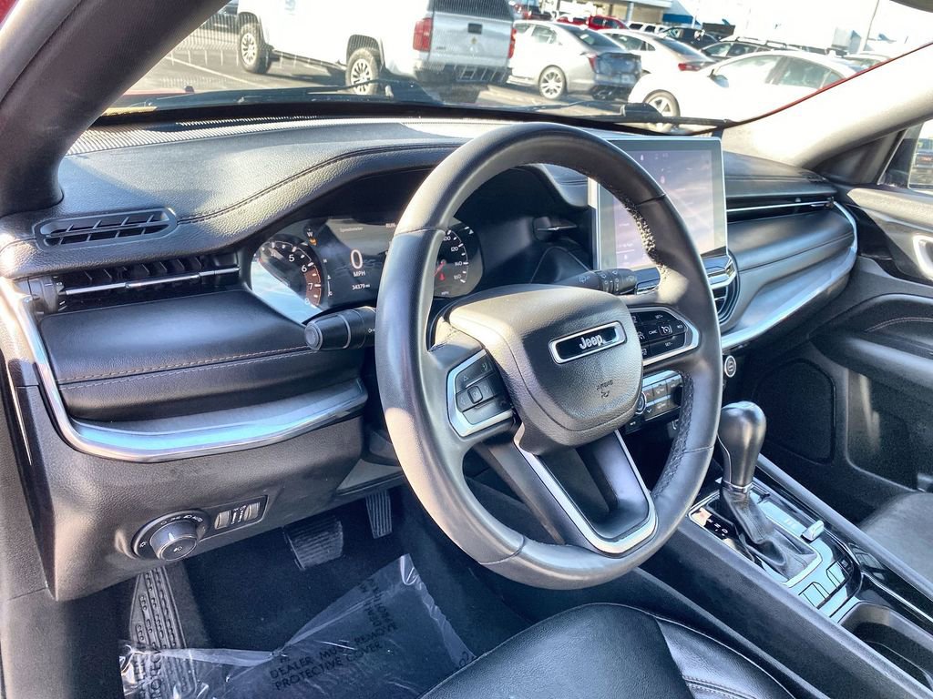 Used 2023 Jeep Compass Limited image 10