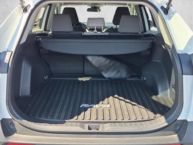 Used 2024 Toyota RAV4 XLE FWD image 6