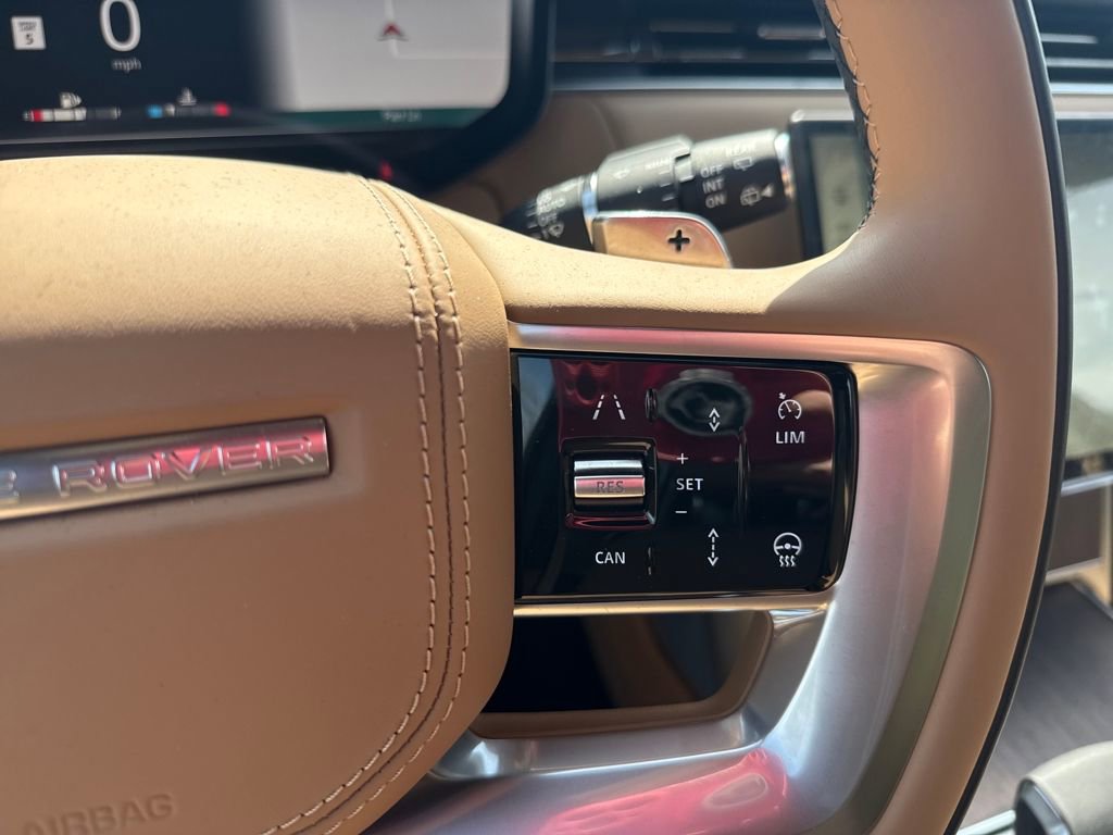 New 2026 Land Rover Range Rover SE image 18