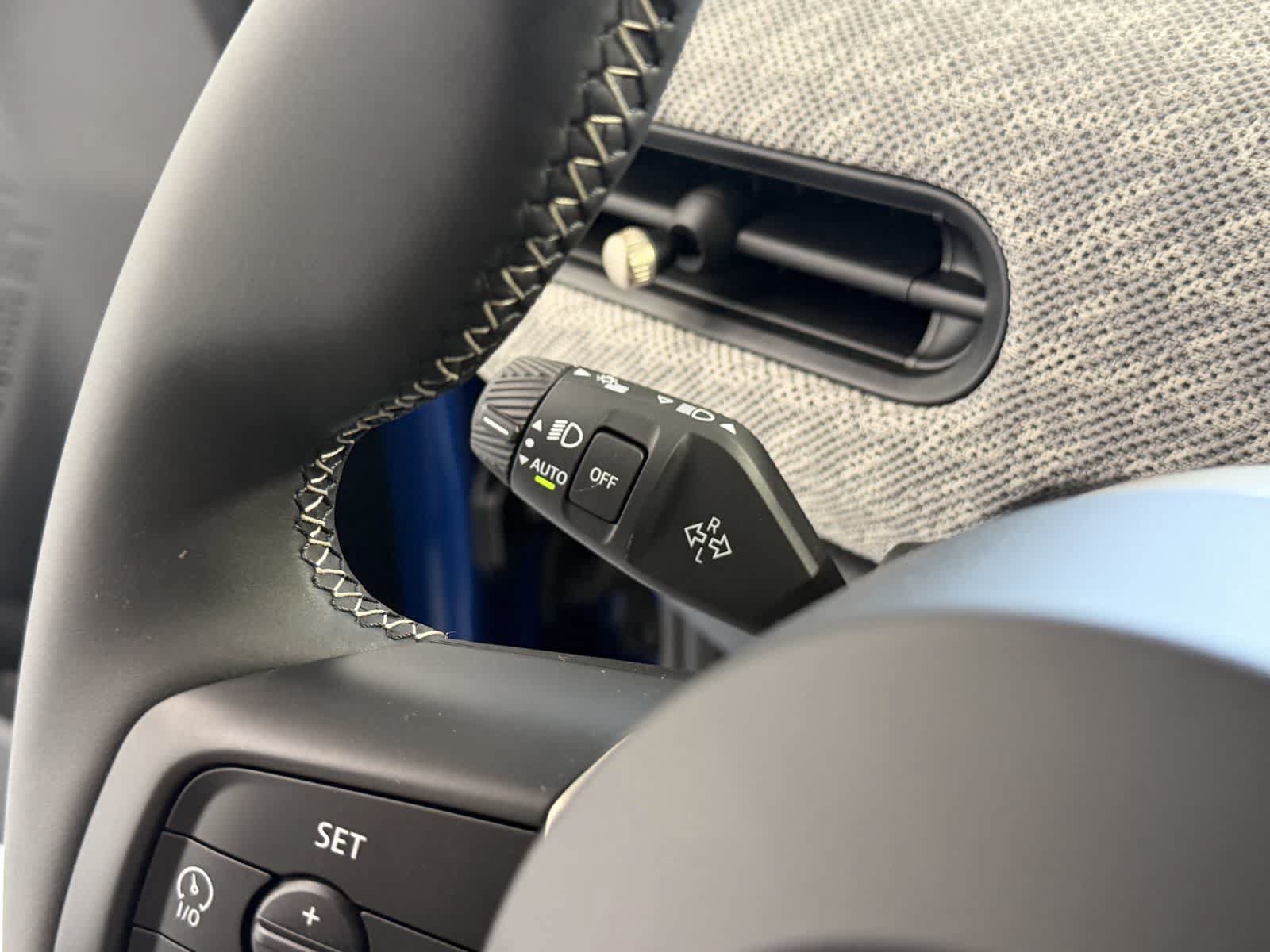 New 2026 MINI Cooper 2-Door Hardtop FWD image 16