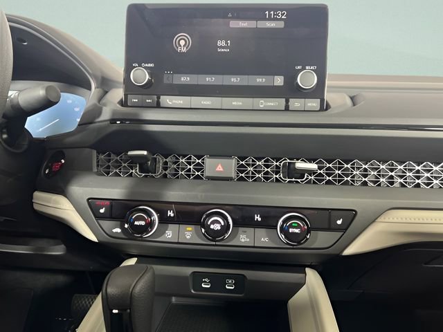New 2025 Honda Accord SE image 18