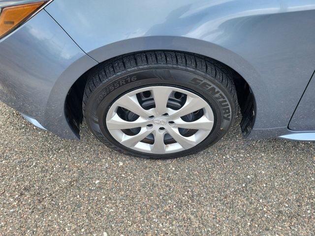 Used 2020 Toyota Corolla LE FWD image 6