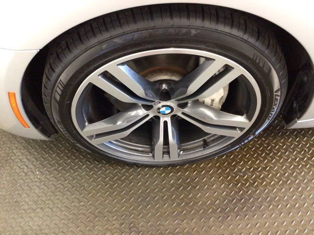 Used 2018 BMW 750i RWD image 27