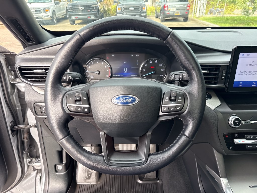 Used 2020 Ford Explorer XLT w/ Equipment Group 202A RWD image 15