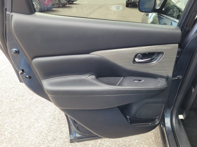 Used 2018 Nissan Murano SV FWD image 15