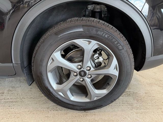 Used 2025 Ford Escape ST-Line w/ Tech Pack #1 AWD/4WD image 34