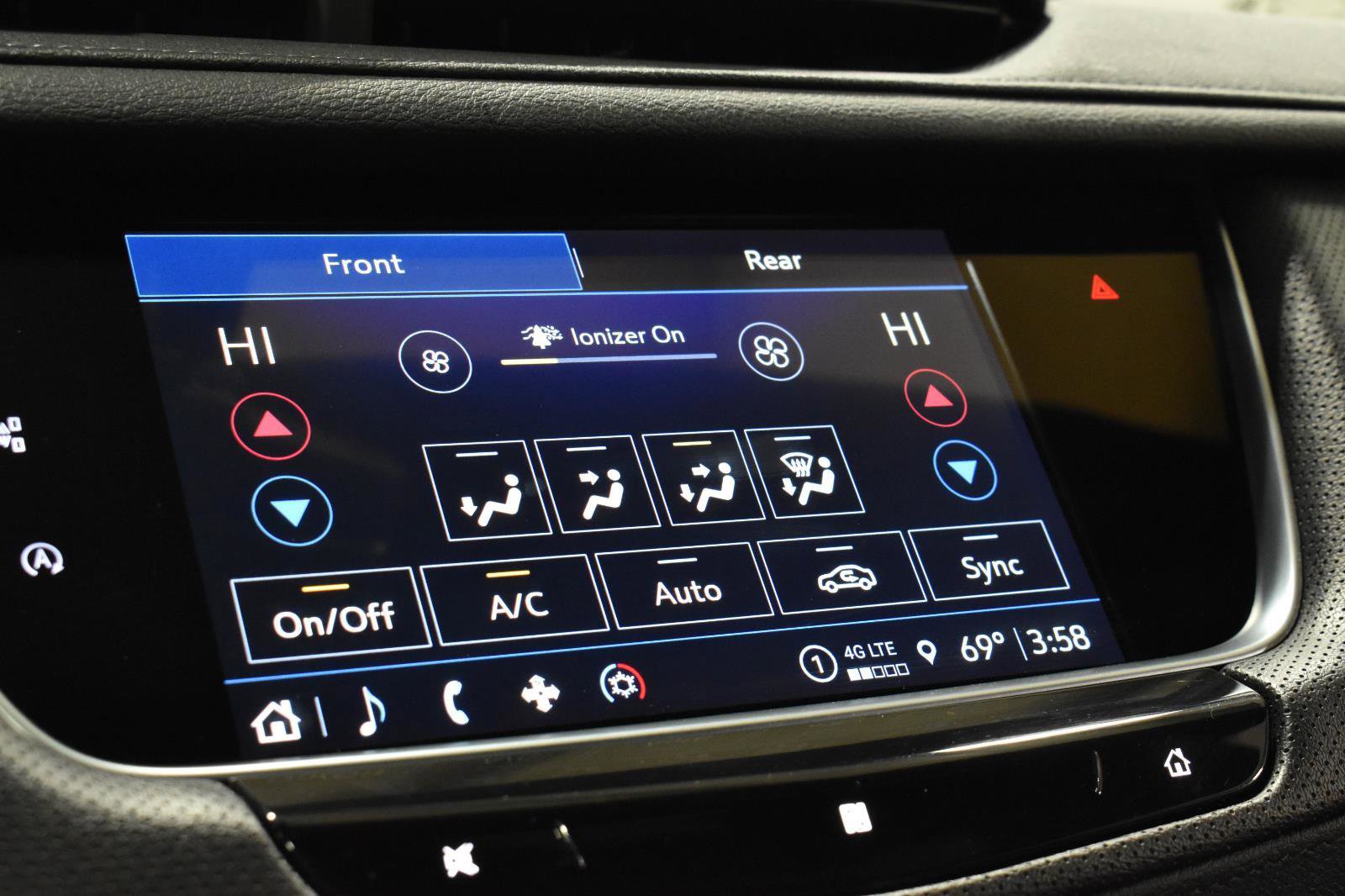 Used 2021 Cadillac XT5 Premium Luxury image 18