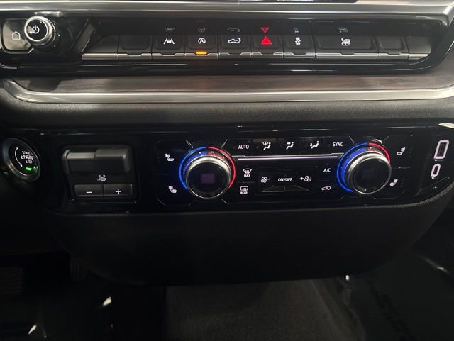 Used 2025 GMC Sierra 1500 SLT AWD/4WD image 26