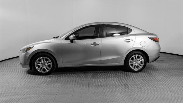 Used 2018 Toyota Yaris iA FWD image 3