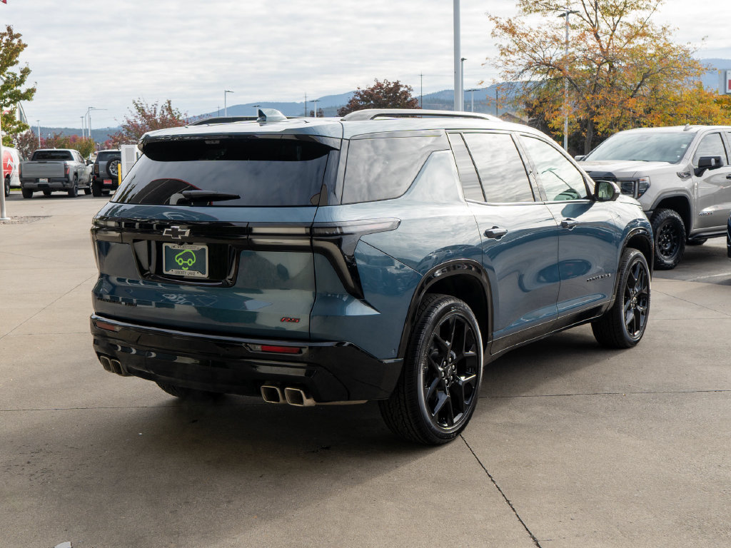 Used 2026 Chevrolet Traverse RS AWD/4WD image 8