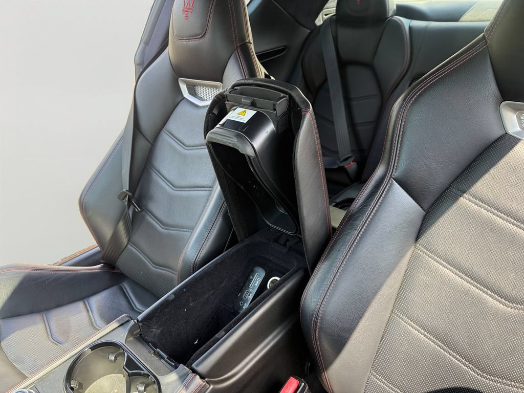 Used 2018 Maserati GranTurismo MC RWD image 18