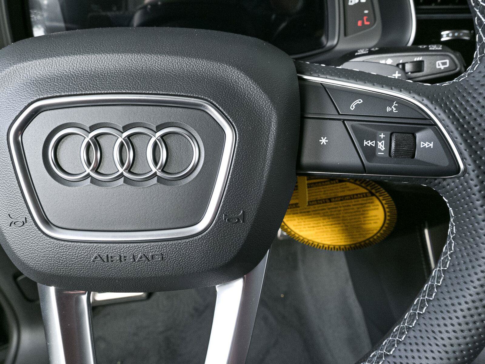 New 2026 Audi SQ8 Prestige AWD/4WD image 12