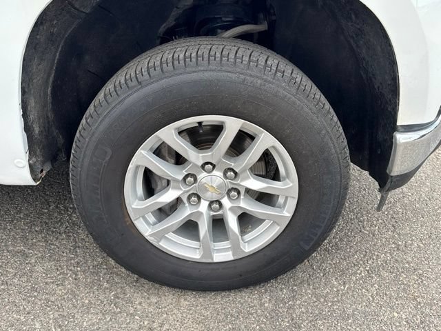 Used 2019 Chevrolet Silverado 1500 LT w/ True North Edition AWD/4WD image 11