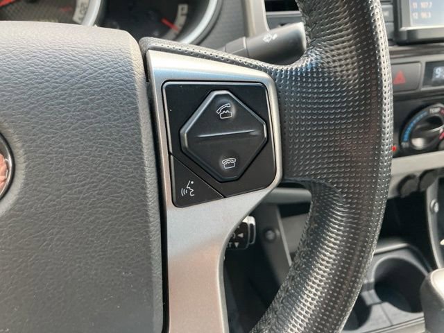 Used 2014 Toyota Tacoma 4x4 Double Cab w/ SR5 Package image 18