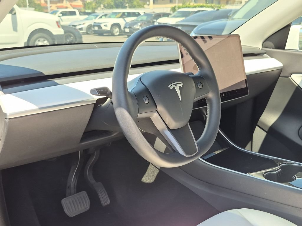 Used 2020 Tesla Model Y Long Range AWD/4WD image 14