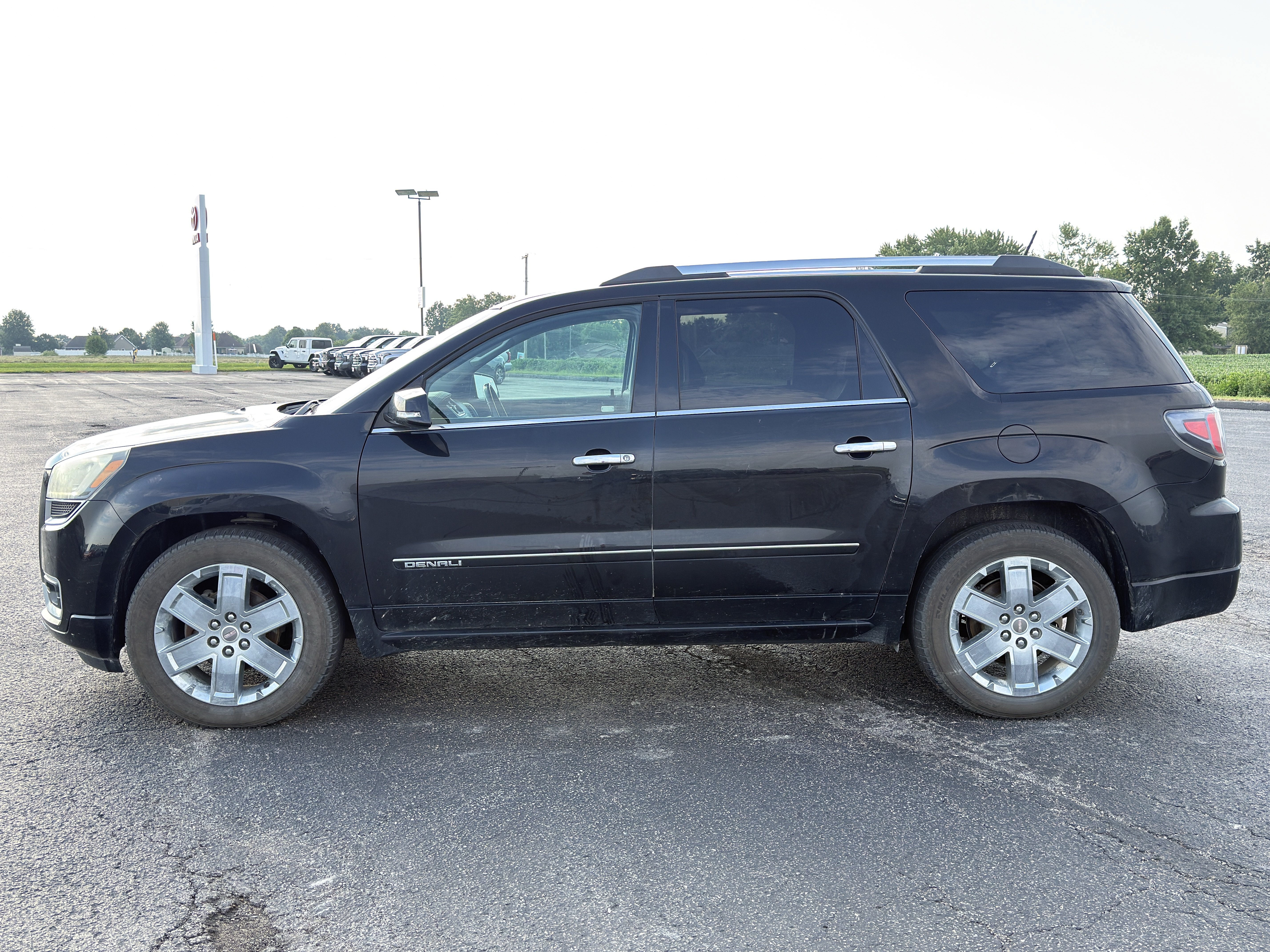 Used 2016 GMC Acadia Denali AWD/4WD image 7
