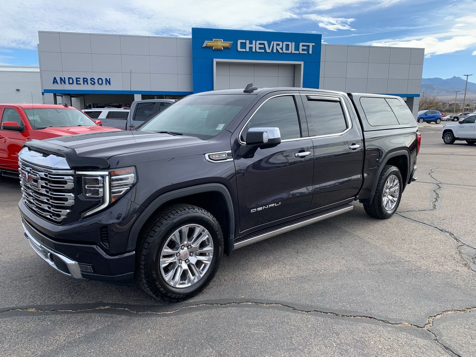 Used 2022 GMC Sierra 1500 Denali image 1