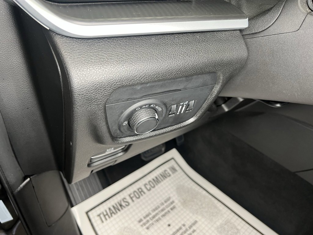 Used 2024 Jeep Grand Cherokee Altitude image 14