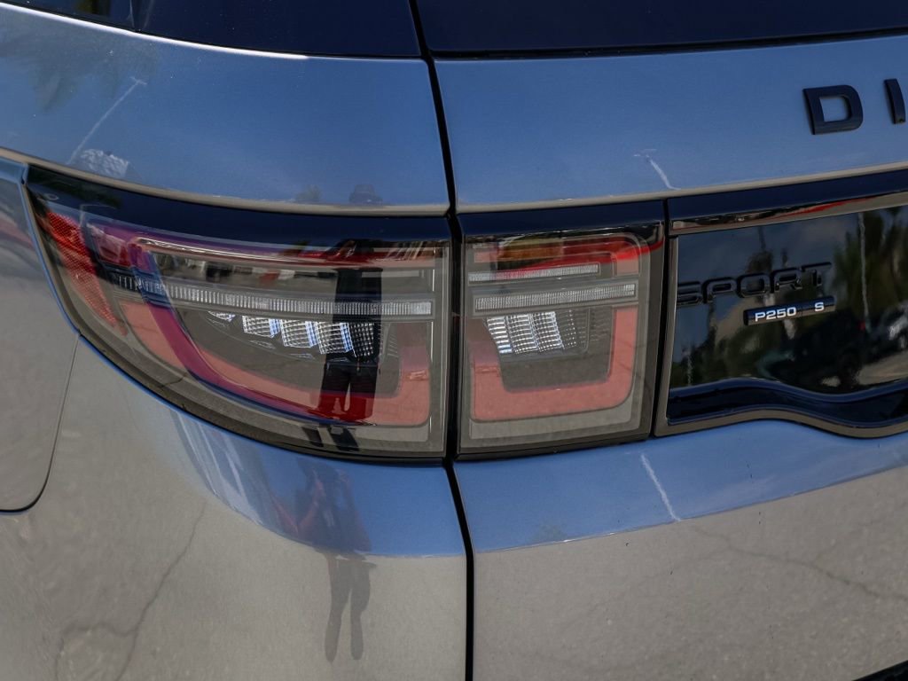Used 2020 Land Rover Discovery Sport S R-Dynamic image 7