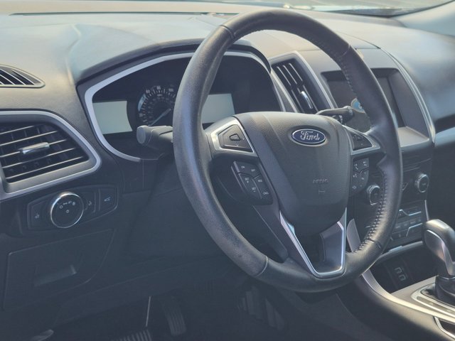 Used 2017 Ford Edge SEL w/ Equipment Group 201A AWD/4WD image 3