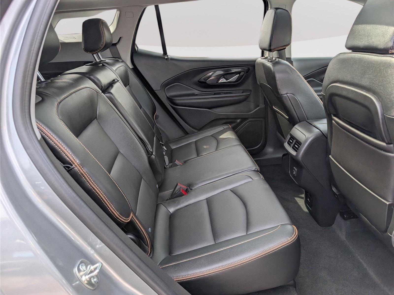 Used 2024 GMC Terrain AT4 AWD/4WD image 13