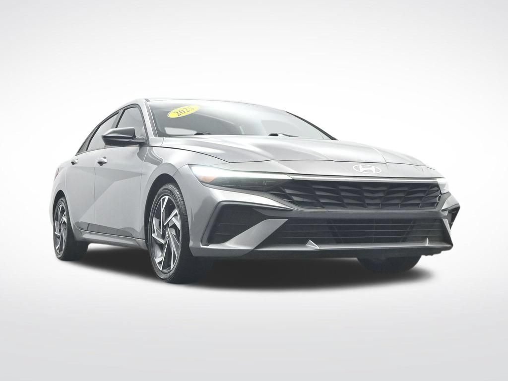 Used 2025 Hyundai Elantra Sport FWD image 39