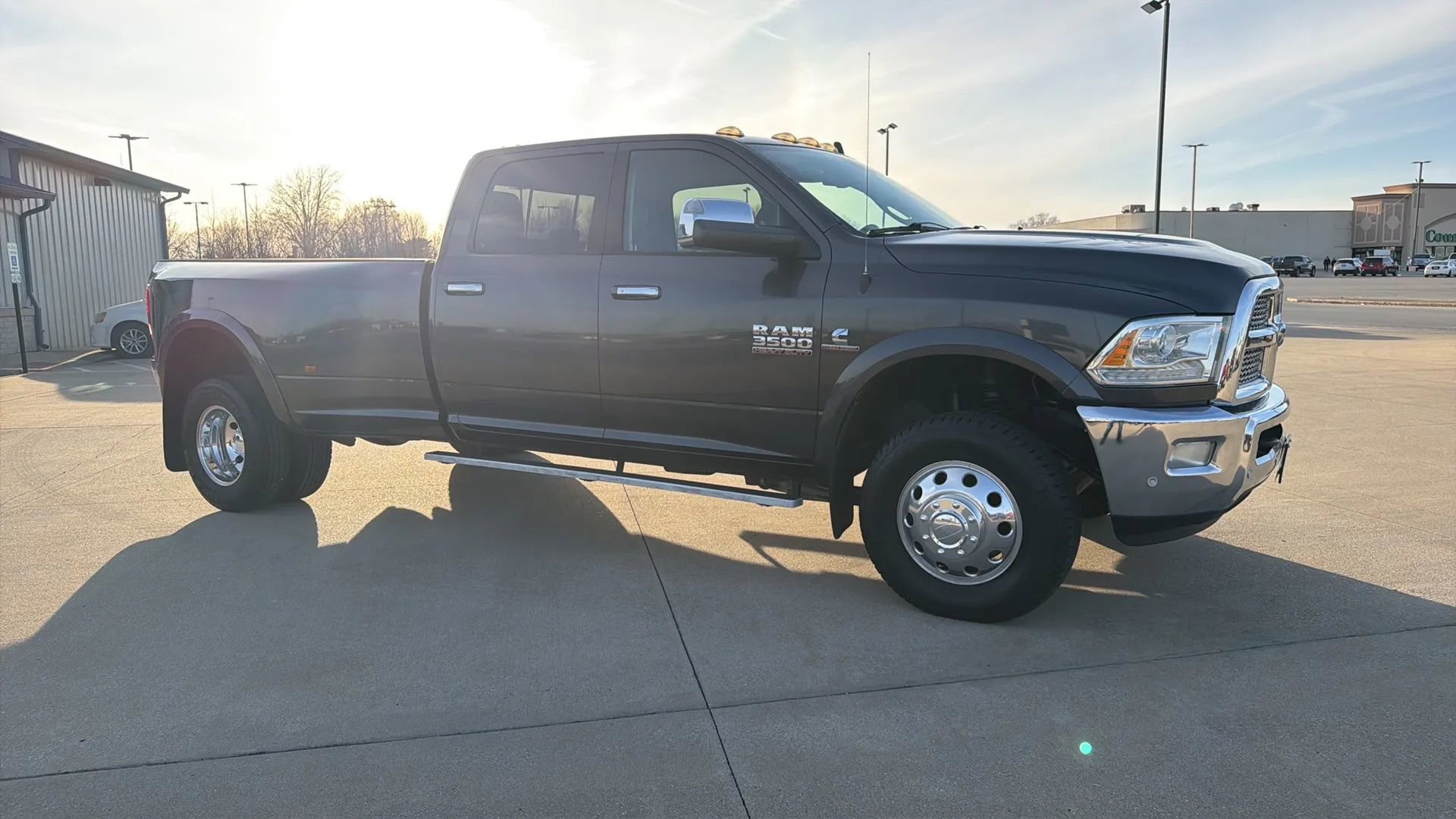 Used 2016 RAM 3500 Laramie image 29