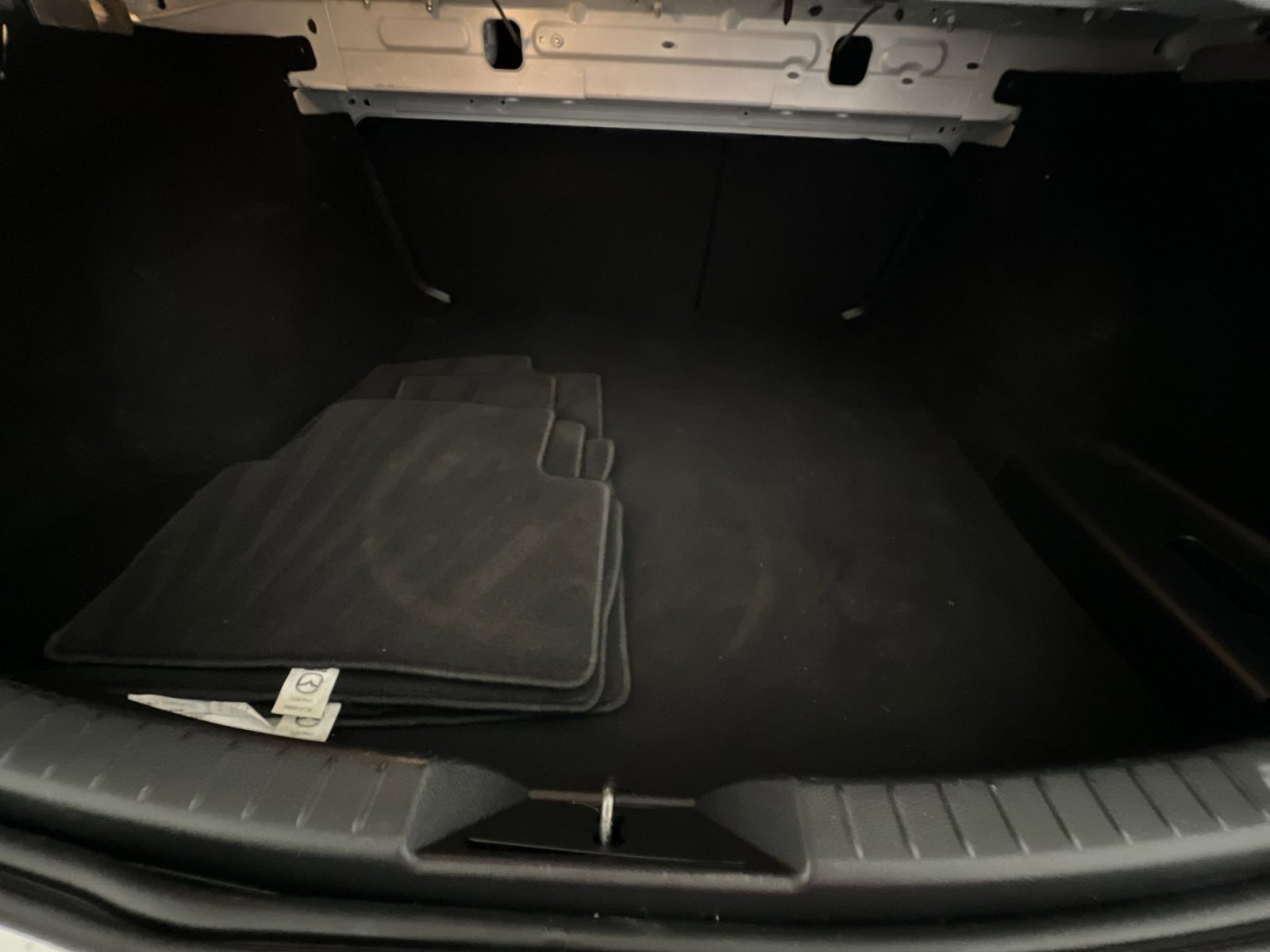 Used 2021 MAZDA MAZDA3 s FWD image 40