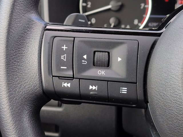 Certified 2023 Nissan Rogue SV image 24