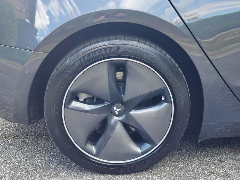 Used 2018 Tesla Model 3 Long Range AWD/4WD image 13