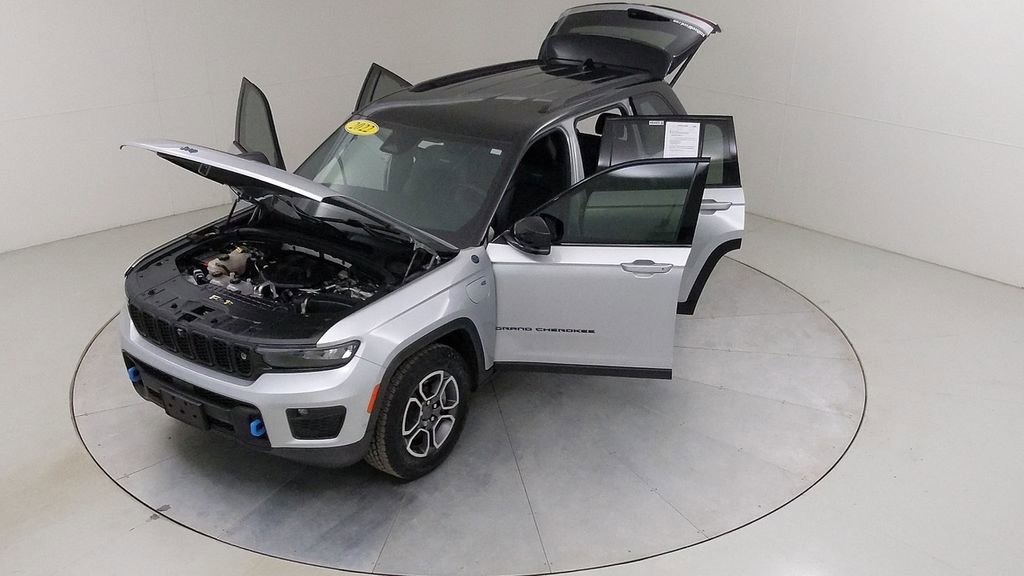 Used 2022 Jeep Grand Cherokee Trailhawk w/ Rear Seat Video Group 1 image 42