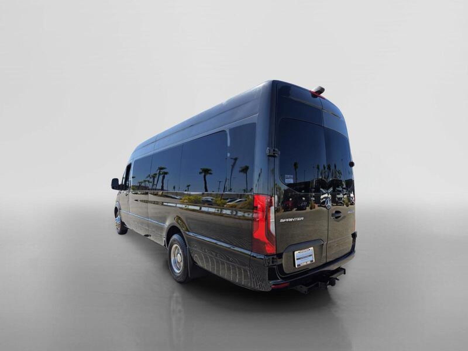 Used 2020 Mercedes-Benz Sprinter 3500 image 3