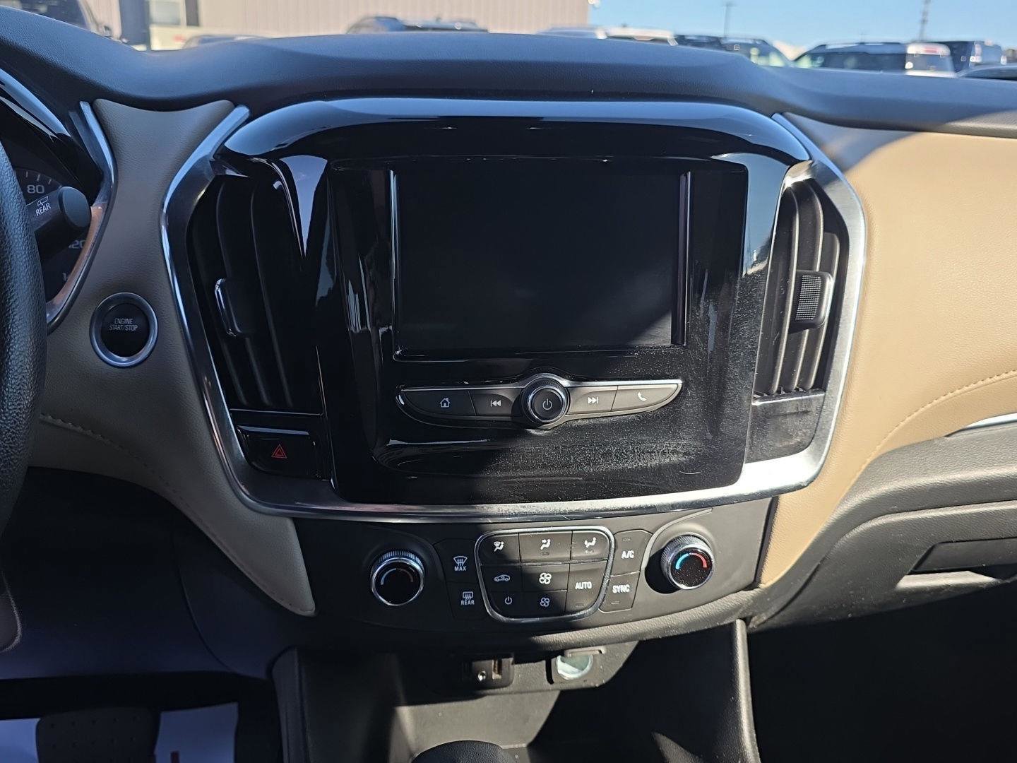 Used 2023 Chevrolet Traverse LS w/ Safety Package image 4