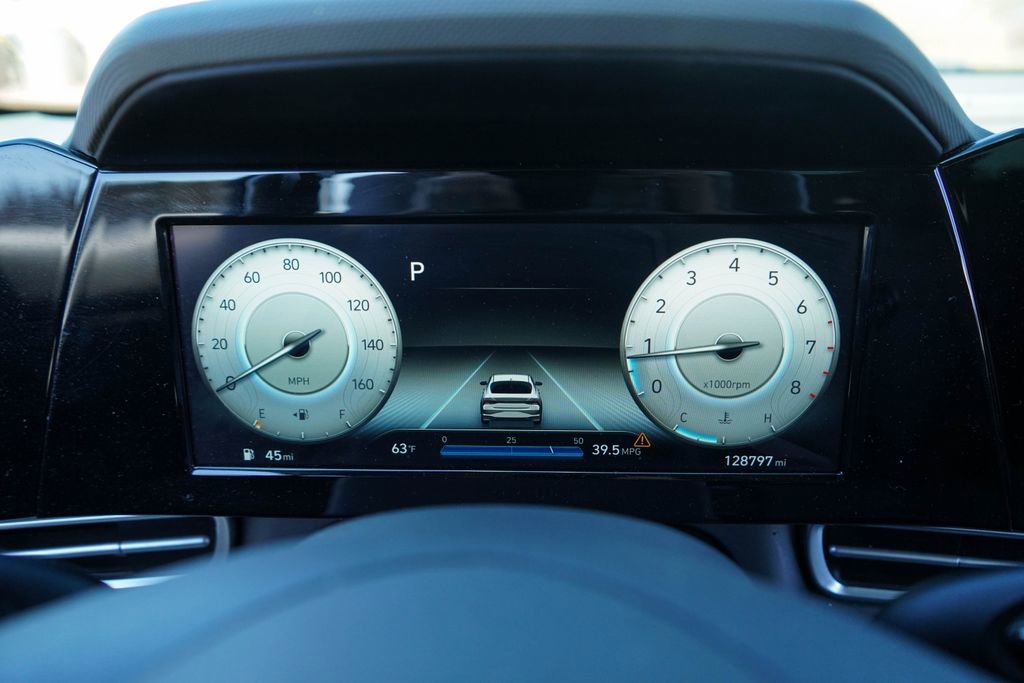 Used 2022 Hyundai Elantra SEL w/ Convenience Package image 6