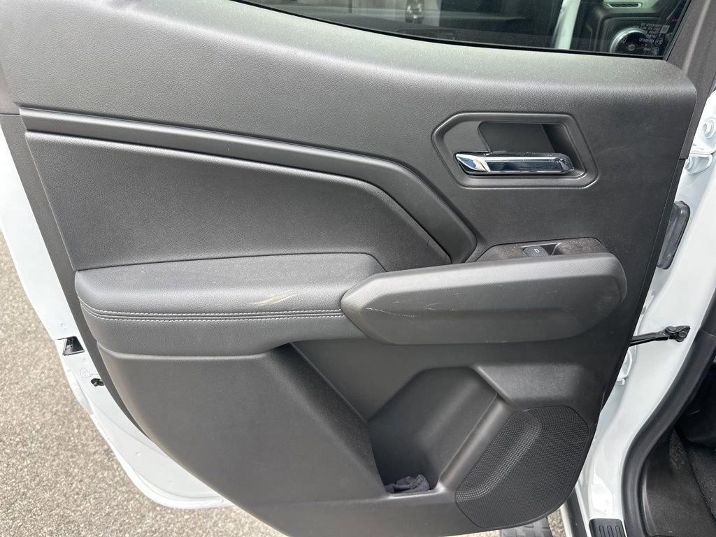 Used 2024 Chevrolet Colorado LT w/ LT Convenience Package III image 30