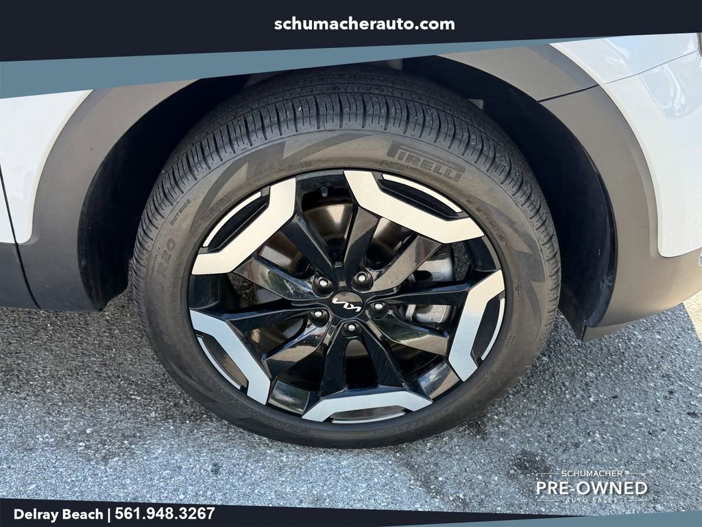 Used 2025 Kia Telluride EX w/ EX Captain's Chair Package FWD image 19