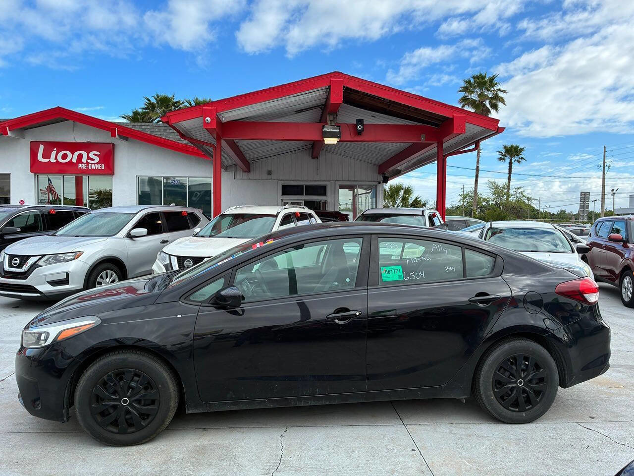 Used 2017 Kia Forte LX FWD image 3