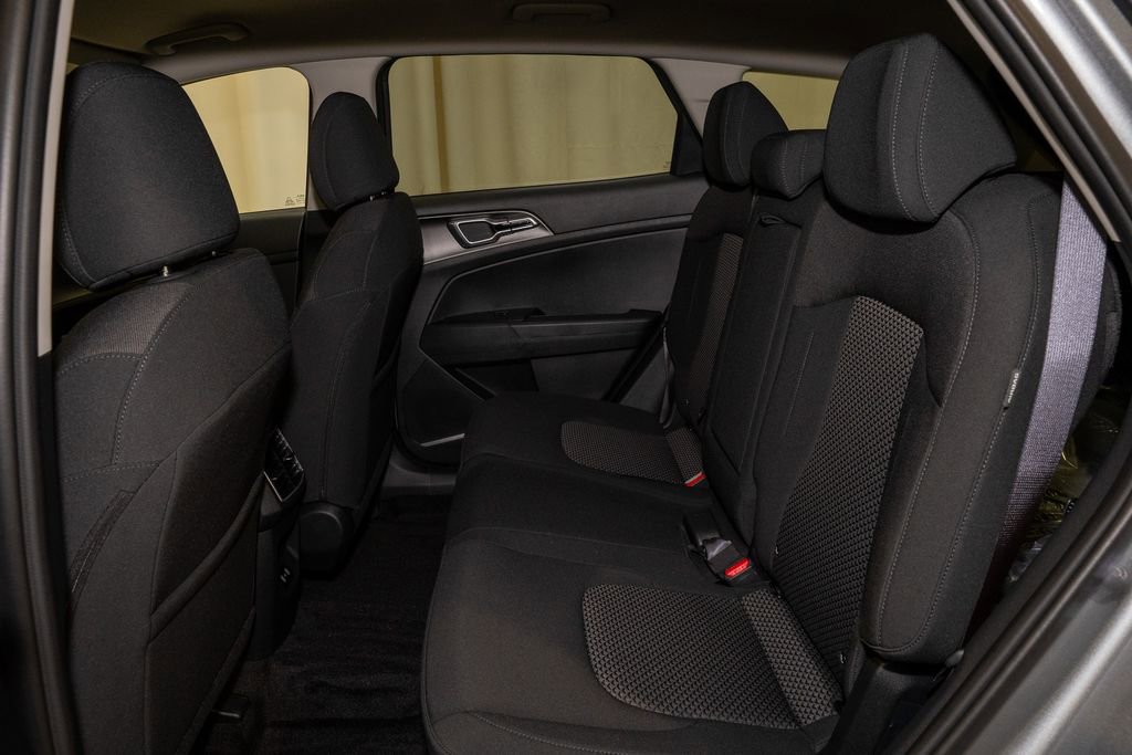 New 2026 Kia Sportage LX image 9
