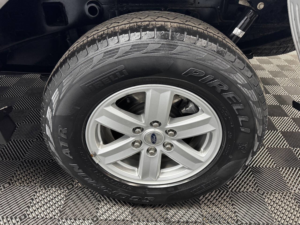 Used 2022 Ford F150 XLT w/ Equipment Group 301A Mid image 17