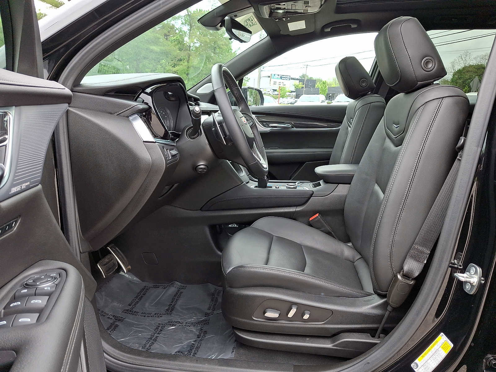 Certified 2024 Cadillac XT6 Sport w/ Technology Package AWD/4WD image 17