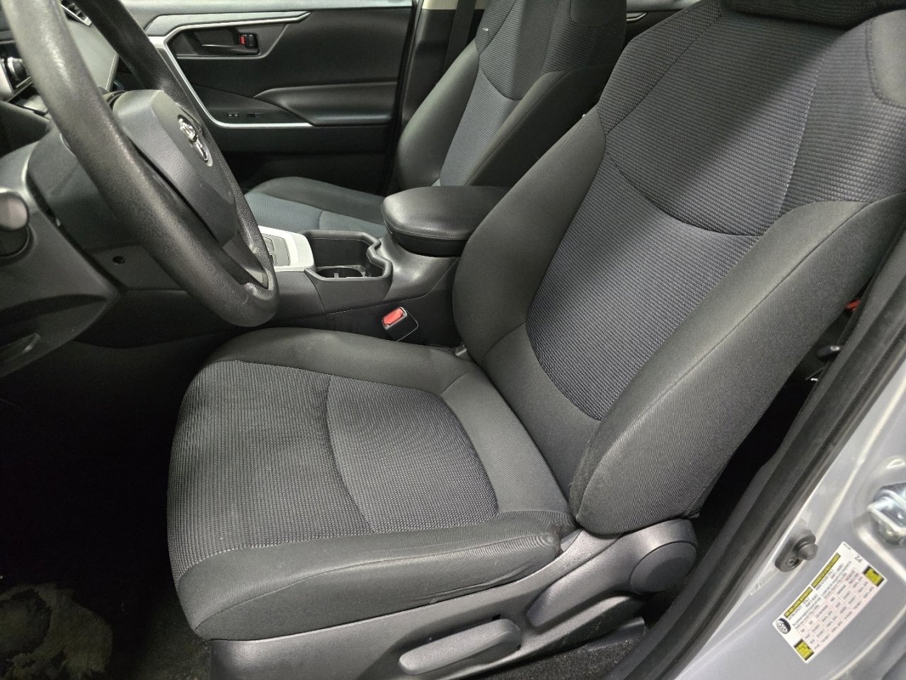 Used 2024 Toyota RAV4 LE image 20