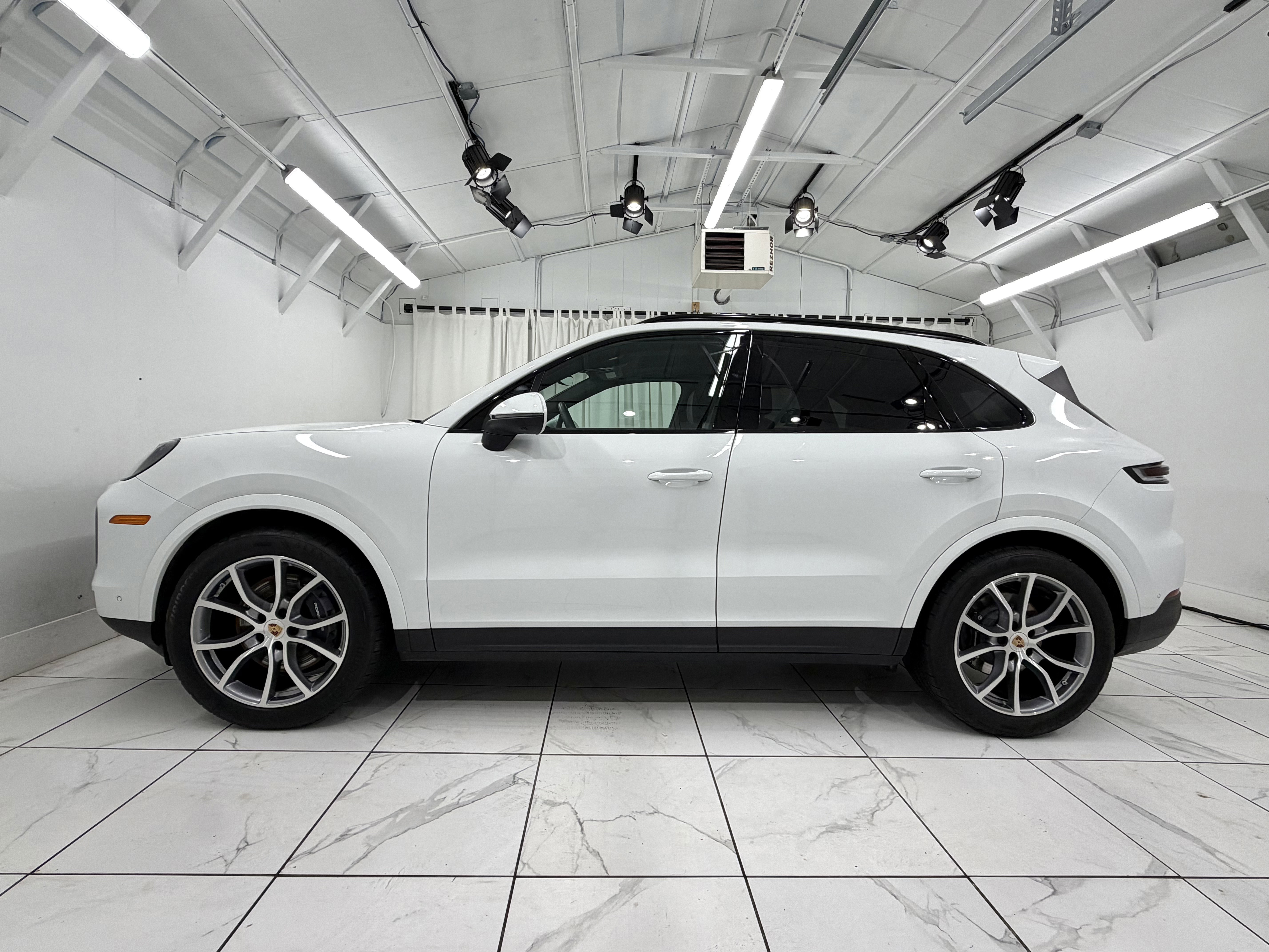 Certified 2025 Porsche Cayenne image 15