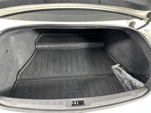 Used 2017 INFINITI Q60 w/ Cargo Package image 8