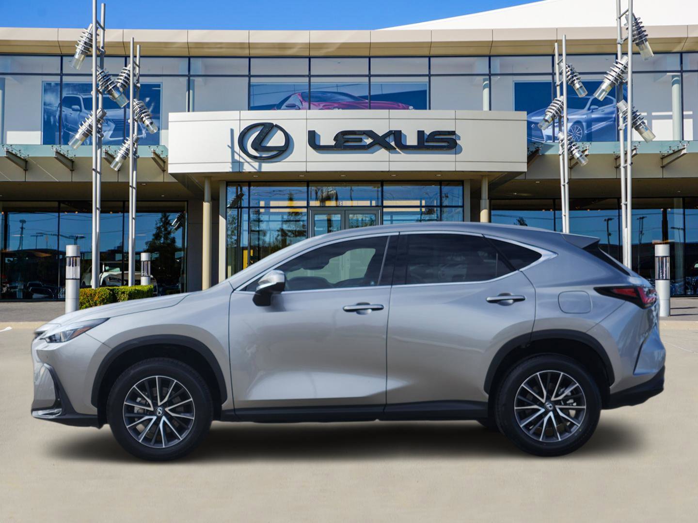 Used 2024 Lexus NX 250 FWD w/ Premium Package image 3