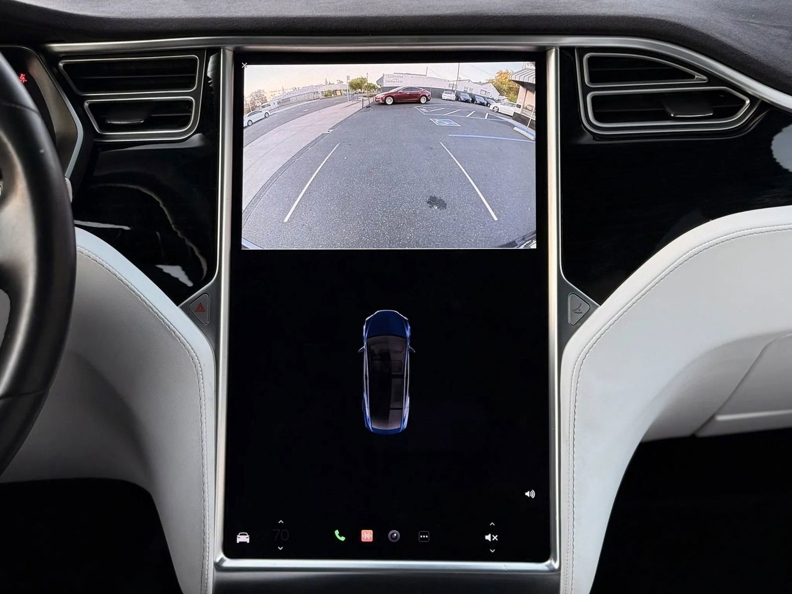 Used 2017 Tesla Model X 75D image 16