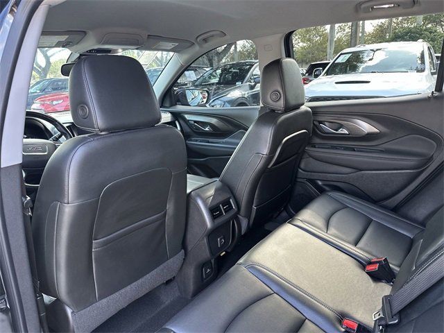Used 2022 GMC Terrain SLT w/ Tech Package image 27